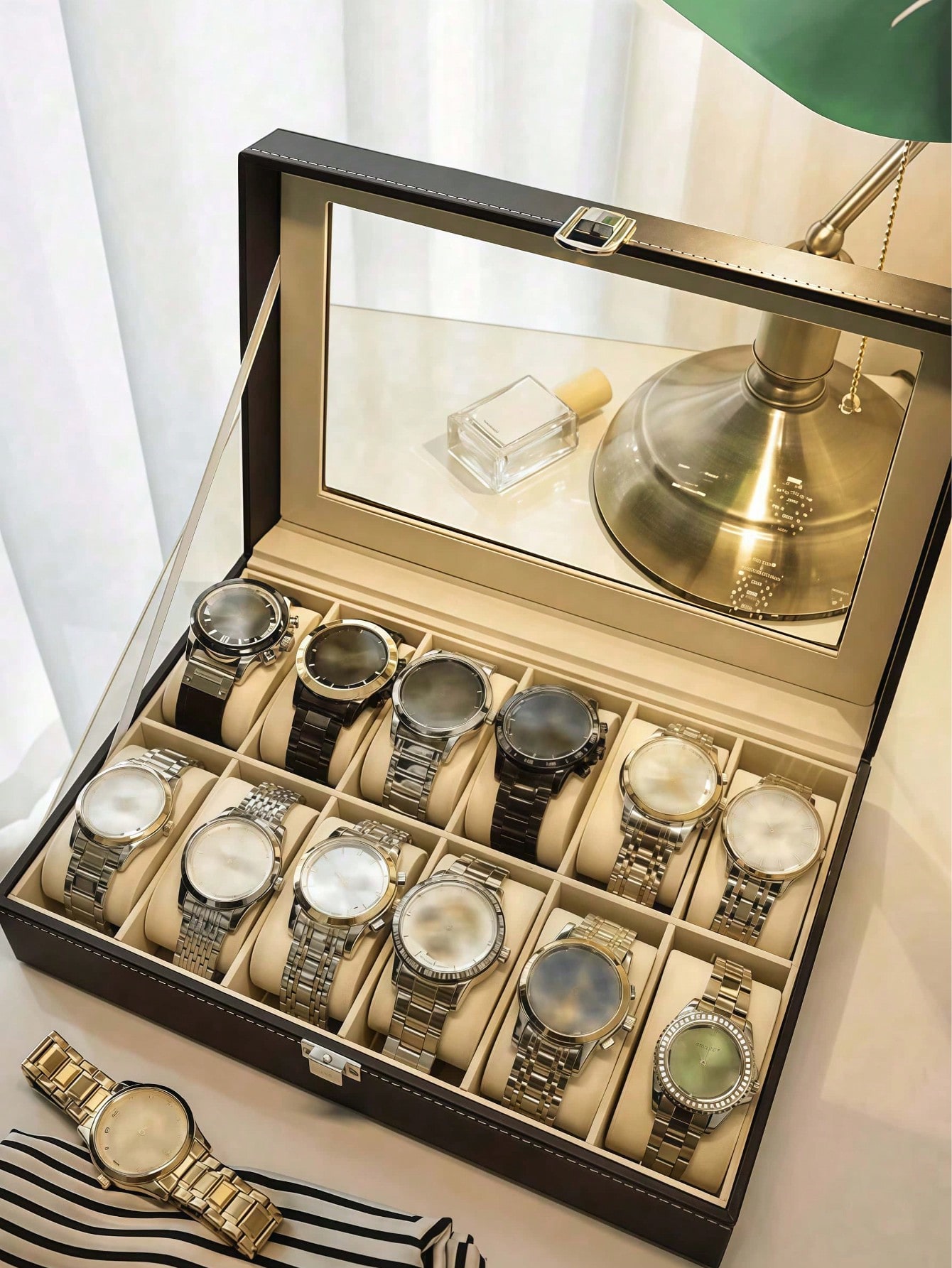 Leather Watch Box with Lock, L - Men'S Accessories Rack ulasan dan harga